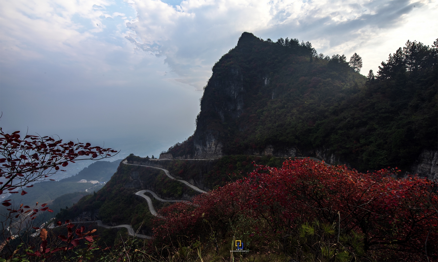 崇山
