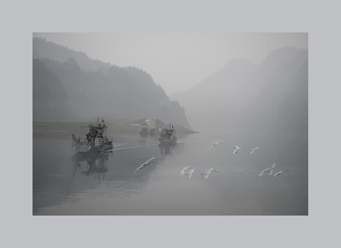 轻舟已过万重山