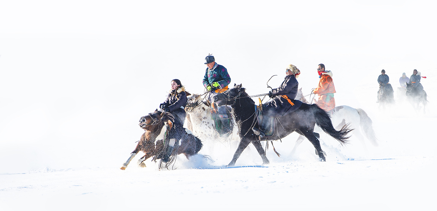 驰骋雪原