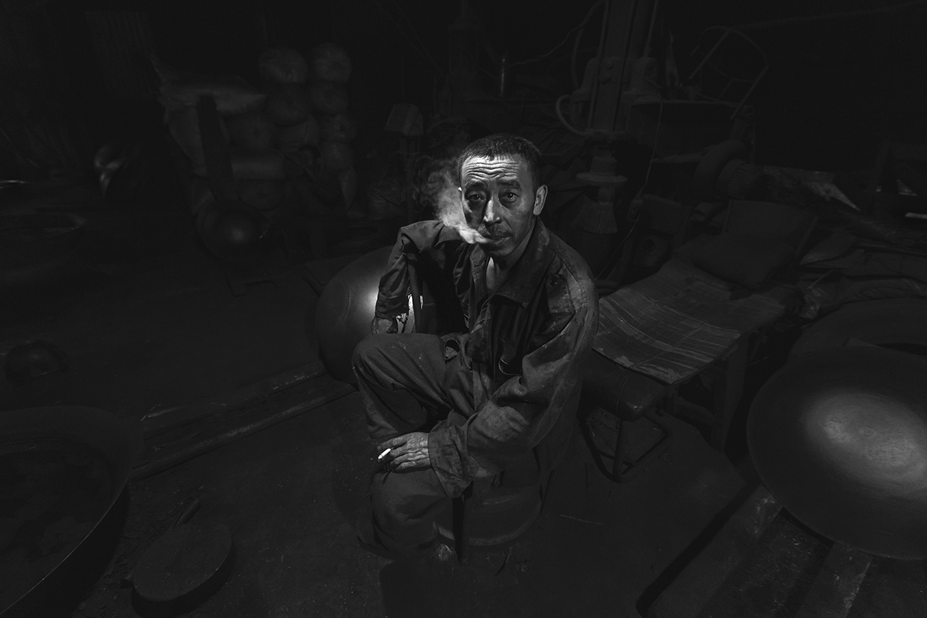《铸锅人》