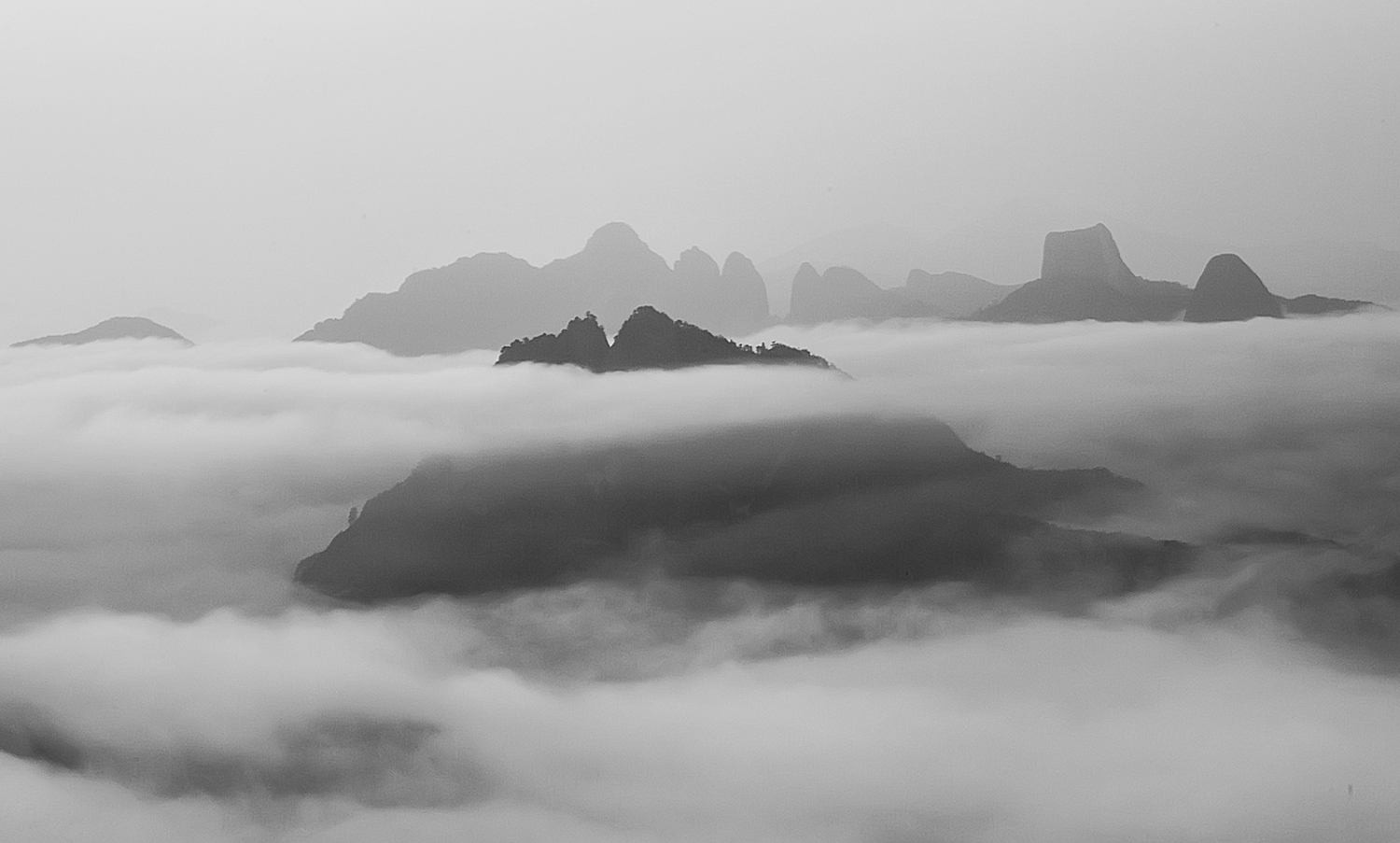水墨丹山