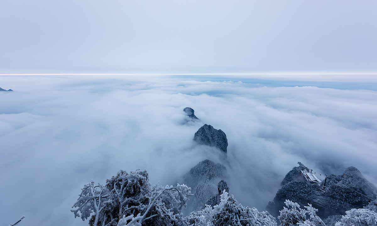 天门山春雪