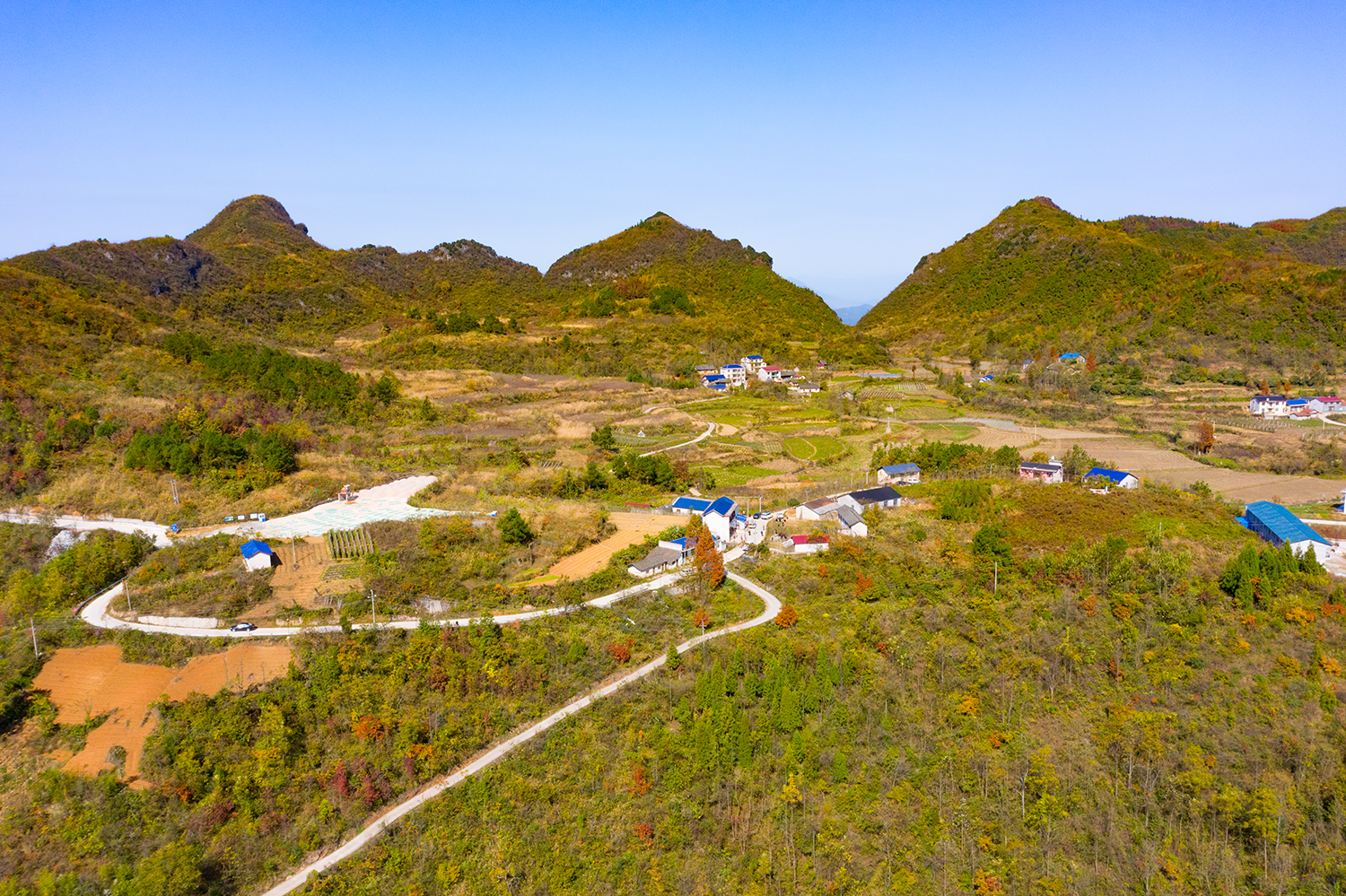 崇山秋色