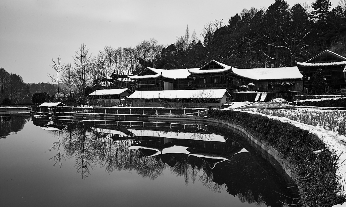 《雪乡一角》