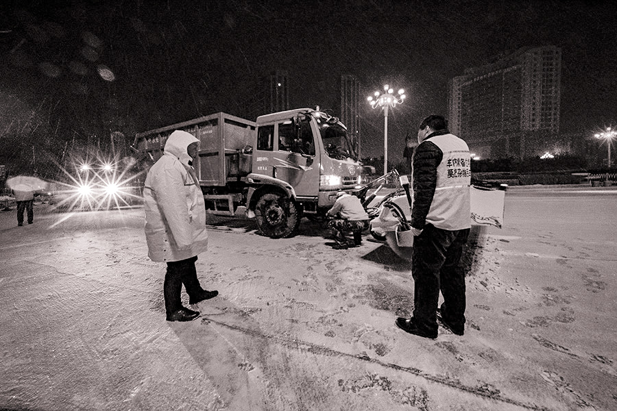 雪中修车