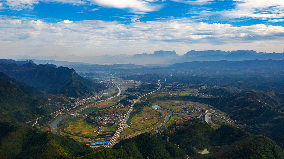 天门山下太极村