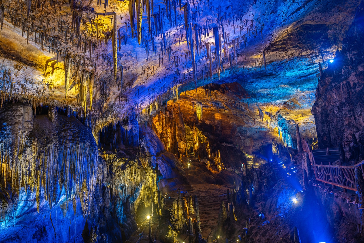 世界奇观九天洞