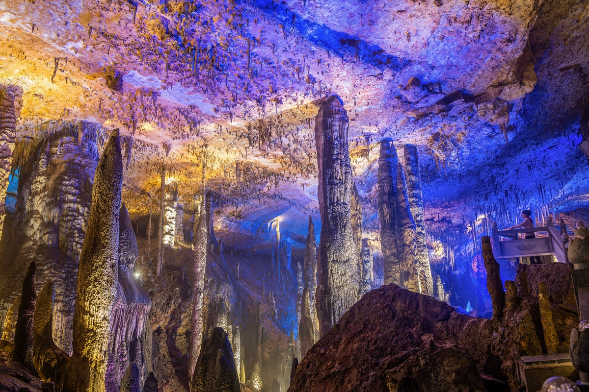 世界奇观九天洞