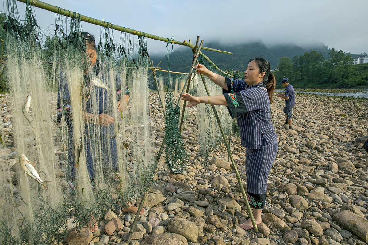 茅岩河上打魚人(2)