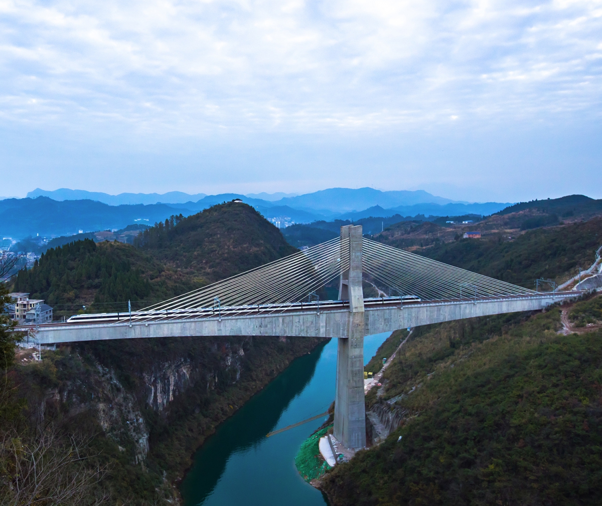 长湾高铁大桥
