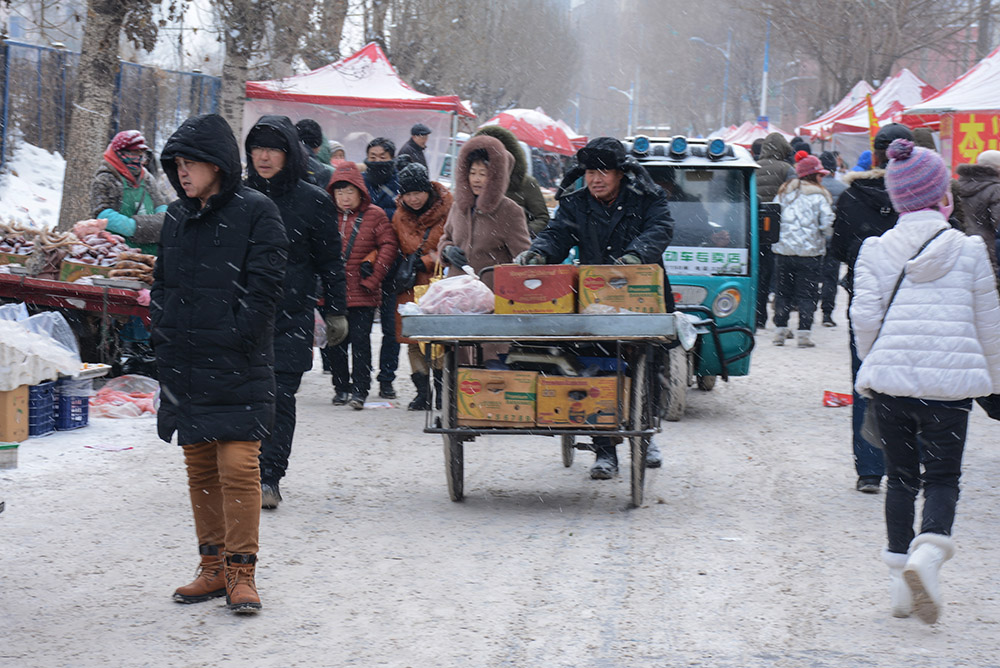 雪中集市