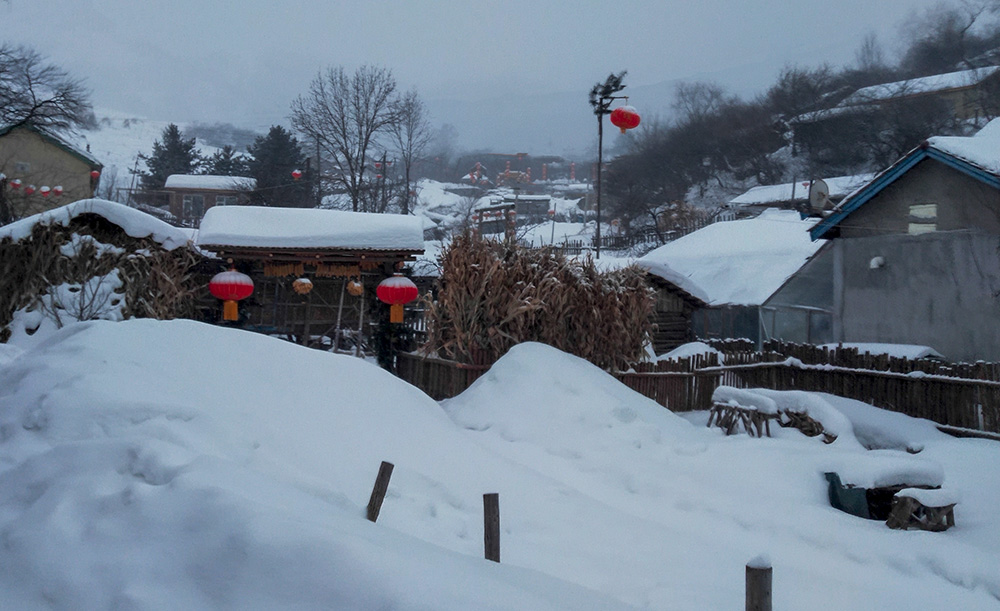松岭雪村
