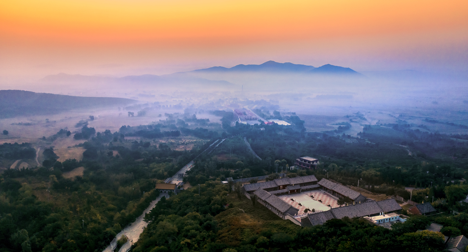 海棠山晨雾