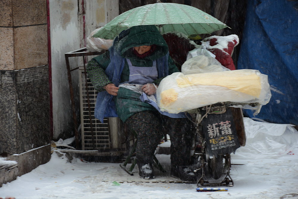雪中煎饼摊