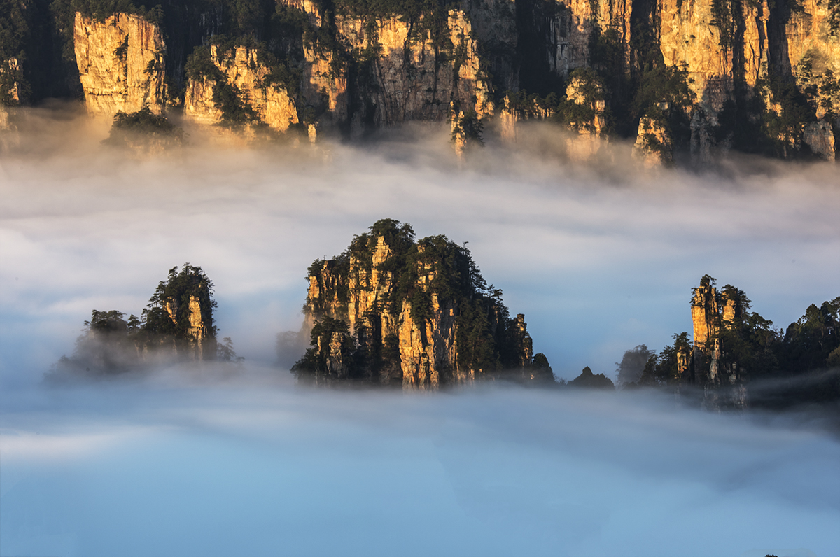 山峦之晨