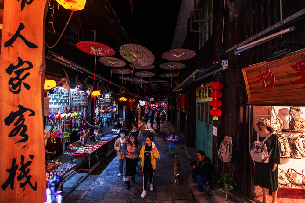 夜拍古镇