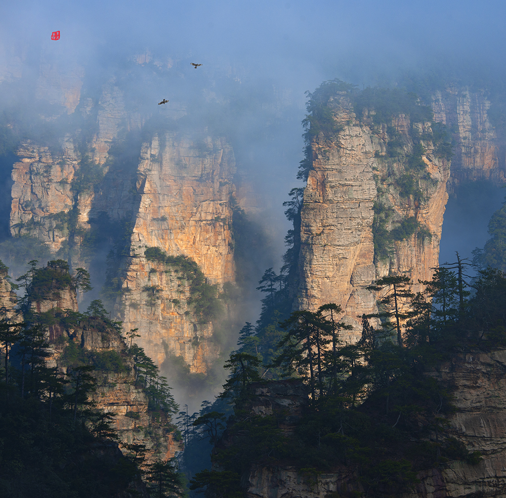 鹰熬峡峰