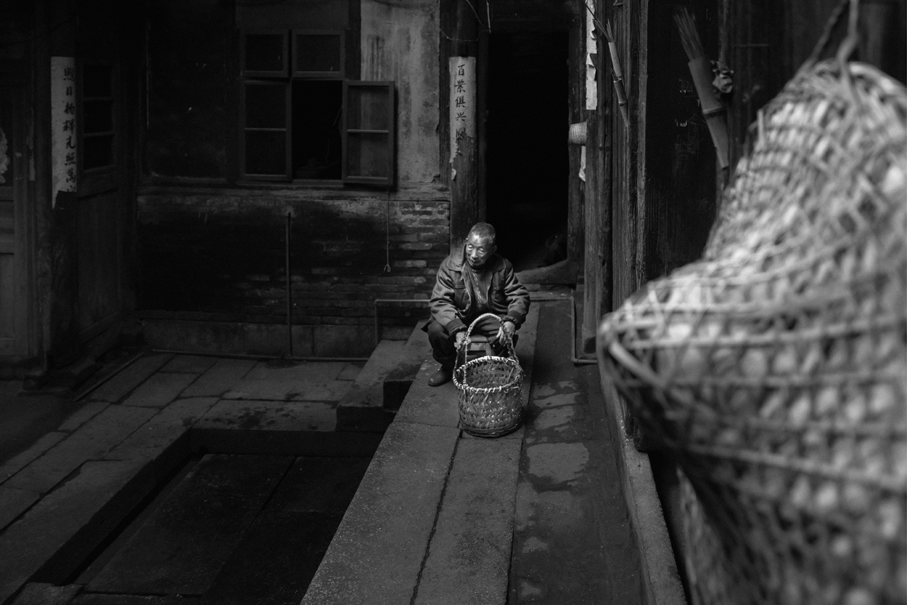 《歉年》