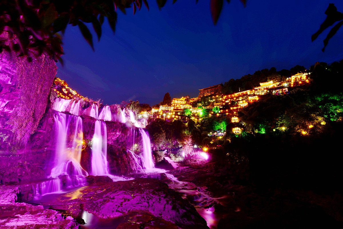 芙蓉镇夜景