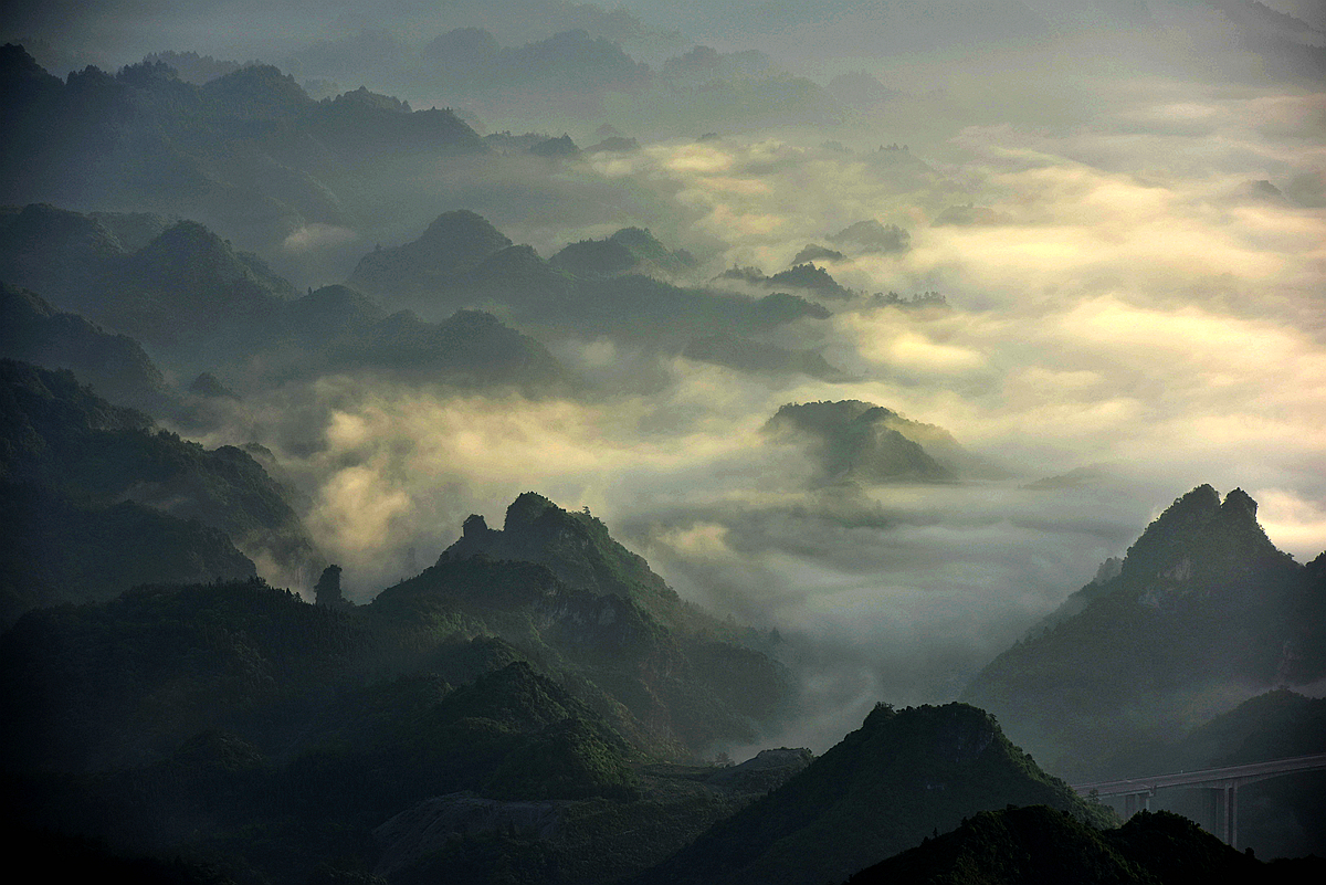 辽阔江山