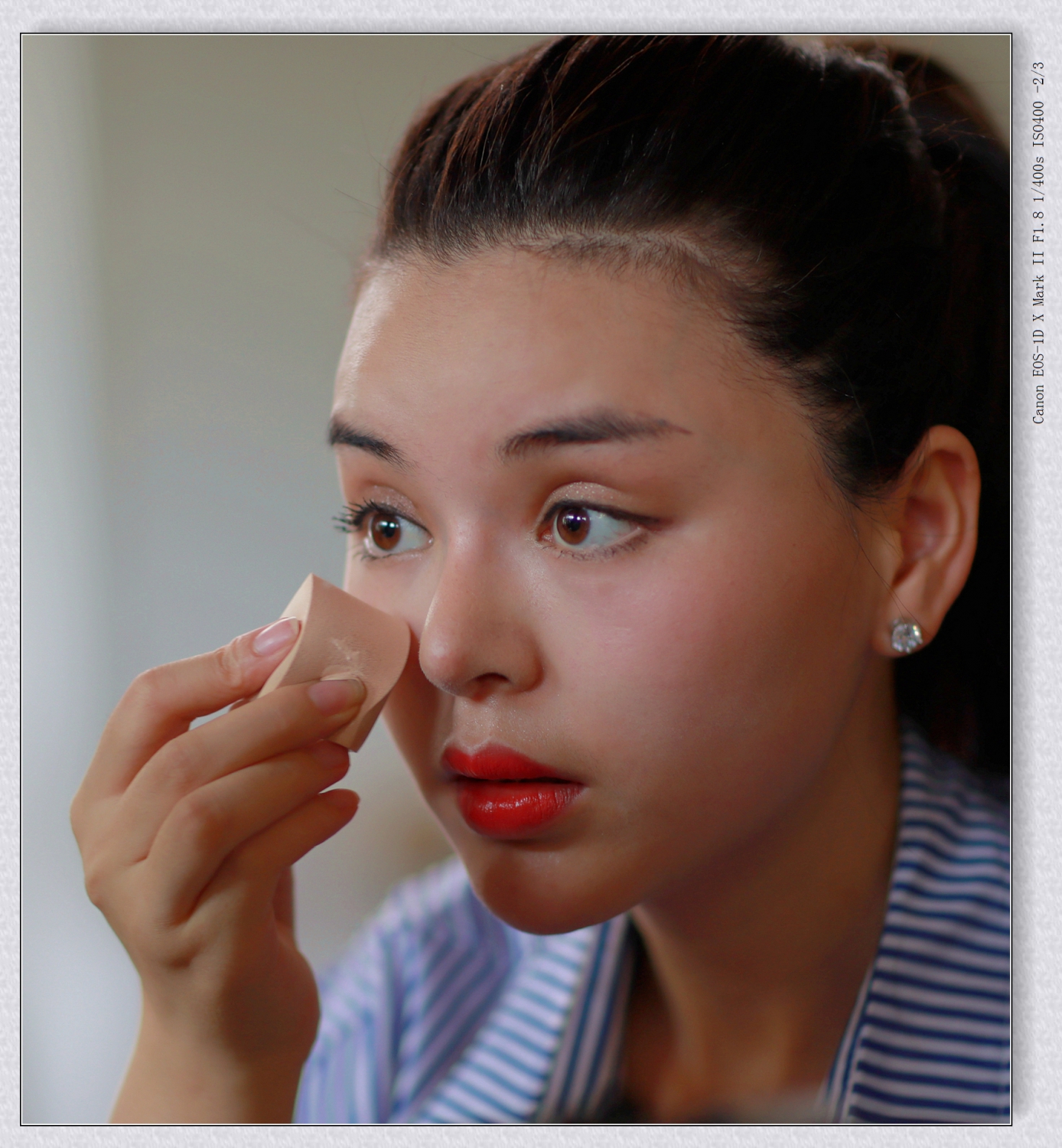 美女化妆